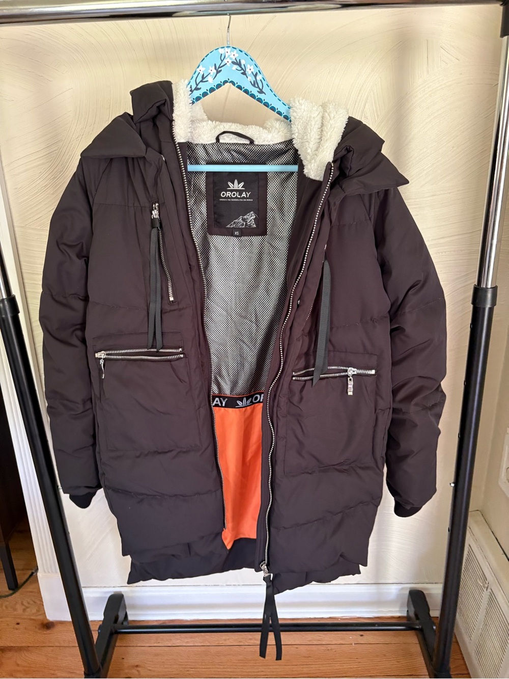 Orolay Women’s Black Long Ski Puffer Coat with Sherpa Hood